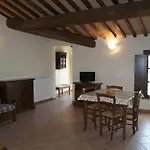 Giuly Rosselmini Apart-hotel Pieve di Santa Luce