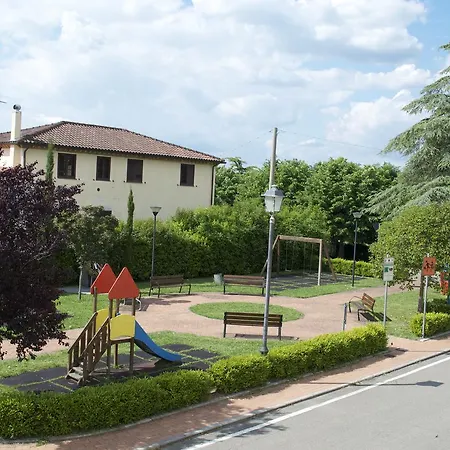 Hotel apartamentowy Giuly Rosselmini Pieve di Santa Luce